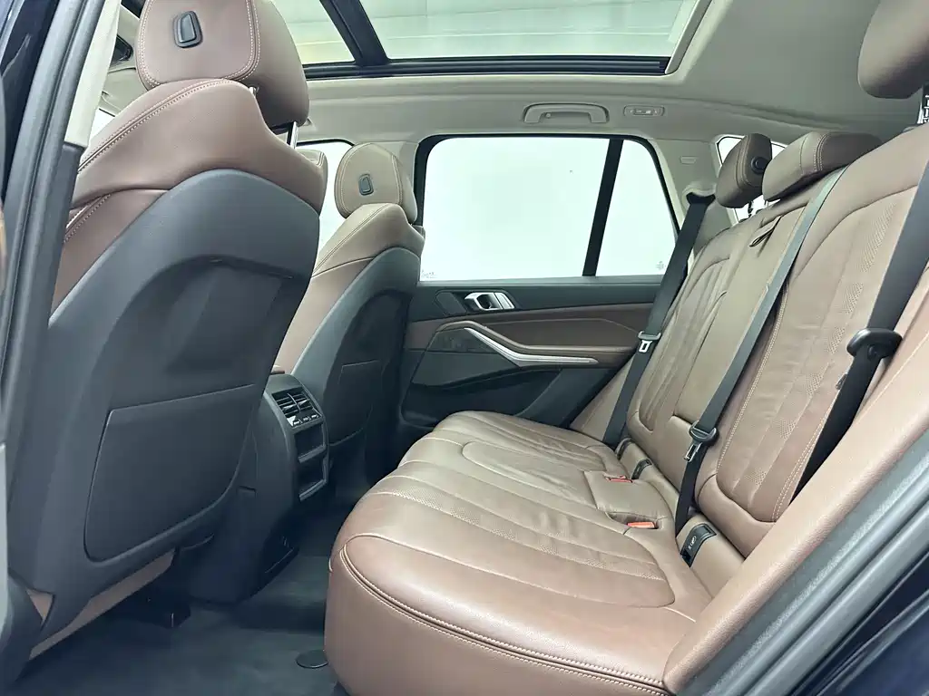 BMW X5 (Import) — миниатюра 11