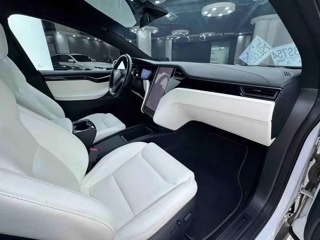 Tesla Model X — фотографии объявления, Фото 31