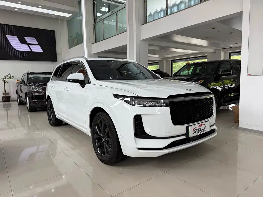 Li Auto ONE 2020 6 мест