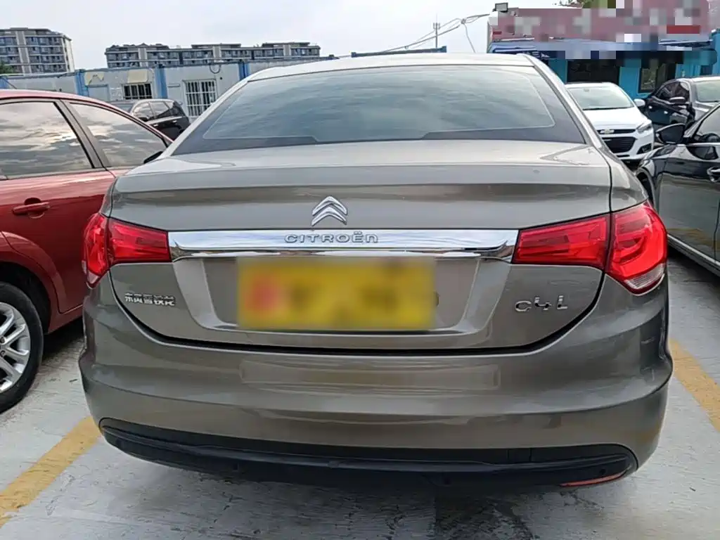 Citroen C4L — миниатюра 6