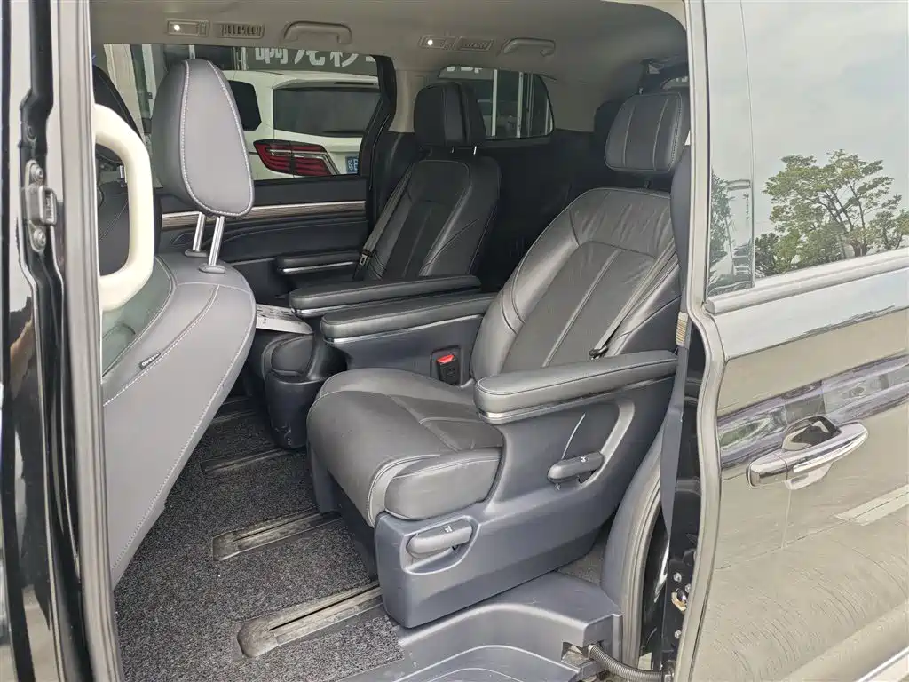 GAC Motor M8 Leader Series 390T Premium Edition, фото 7