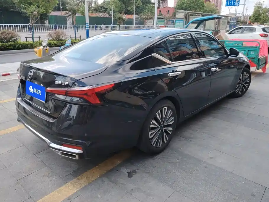 Nissan Teana — миниатюра 3
