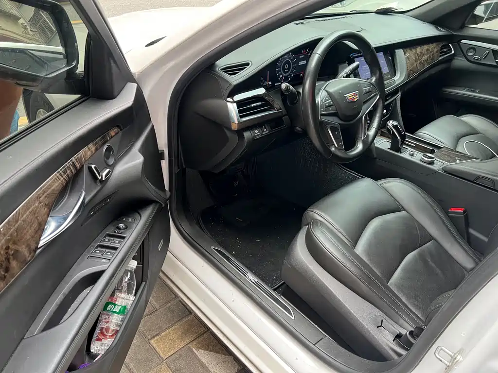 Cadillac CT6 — миниатюра 4