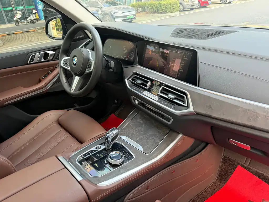 BMW X5 (Import) — миниатюра 6