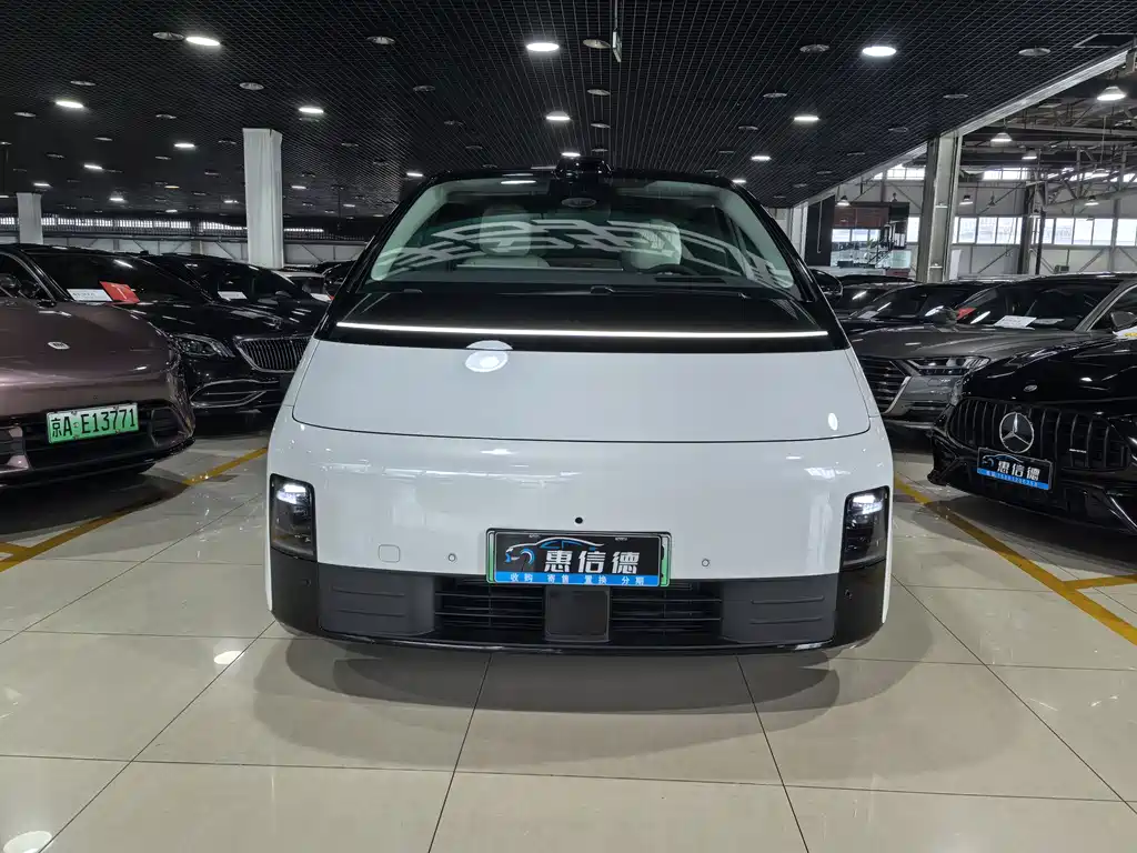 Li Auto MEGA 2024 Ultra