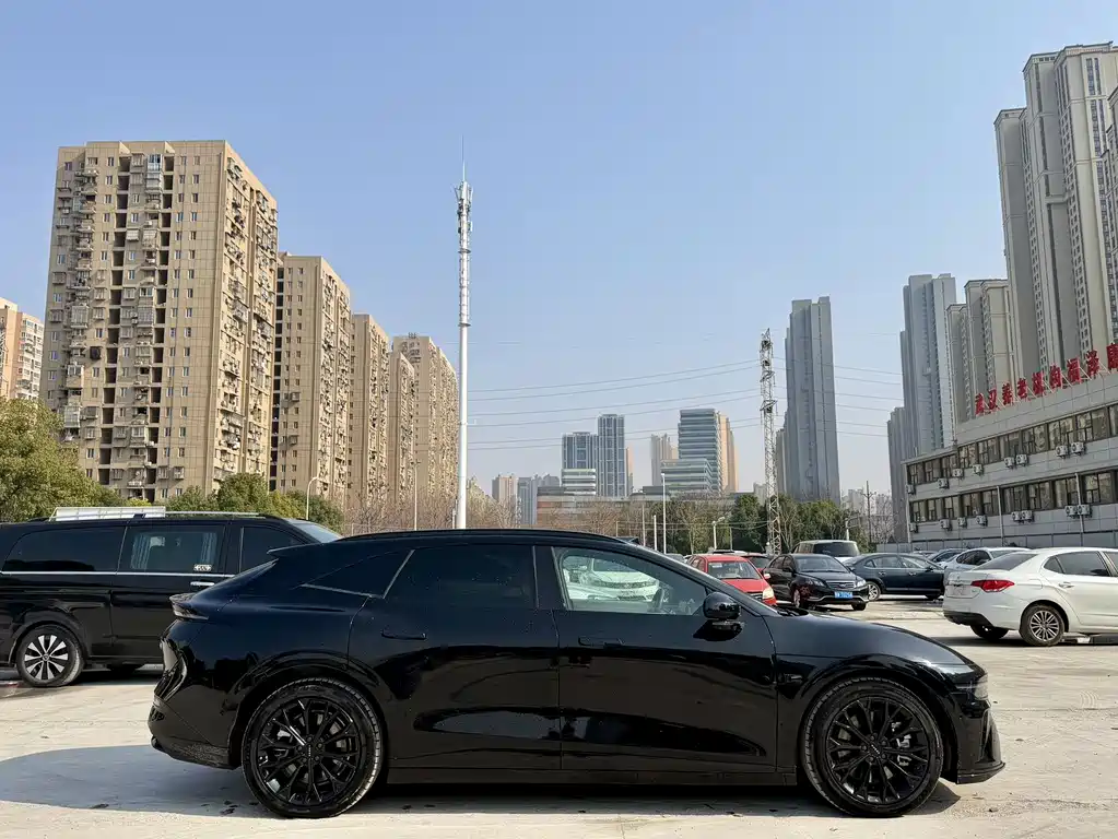 ZEEKR EXTREME KRYPTON 007GT