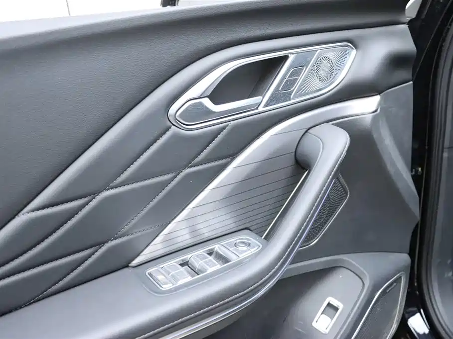 Hongqi HONGQI HS7 PHEV