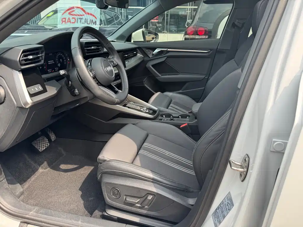 Audi A3 2023 Sportback 35 TFSI Fashion Sport