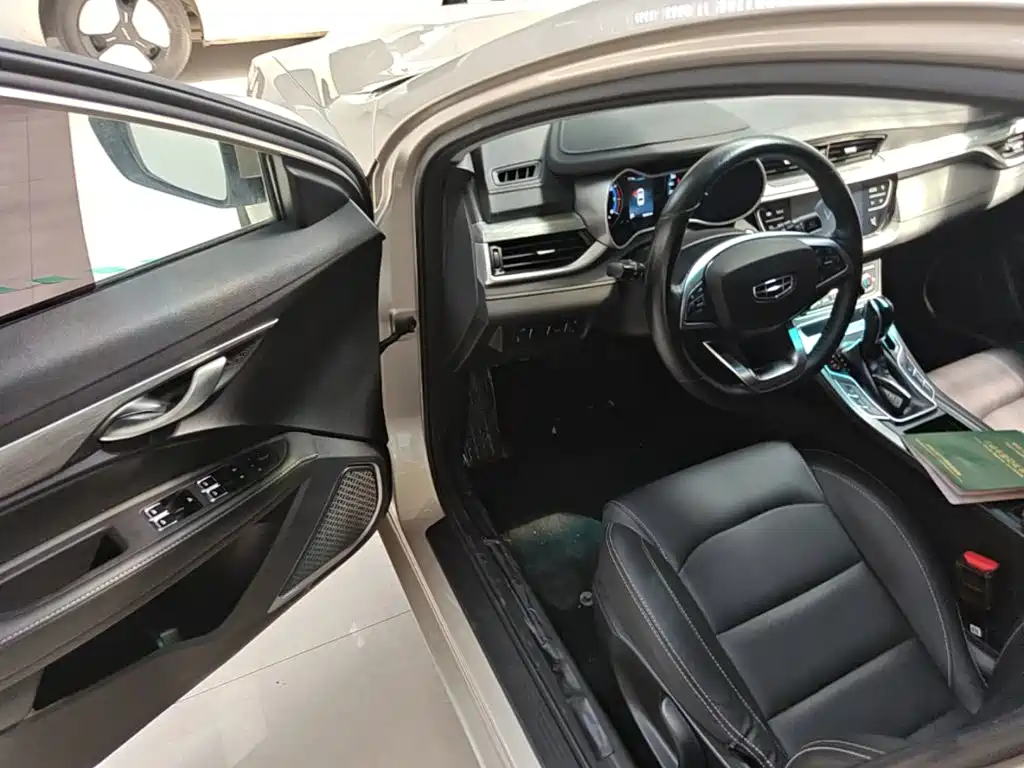 Geely Emgrand — миниатюра 16