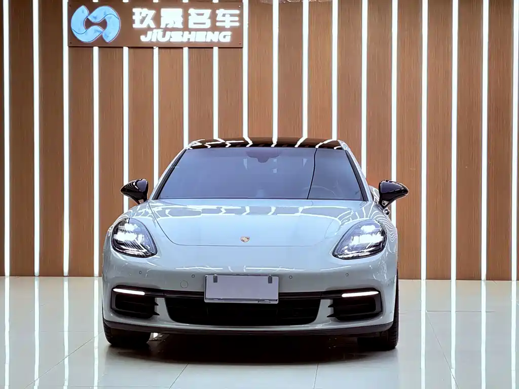 Porsche Panamera — миниатюра 2