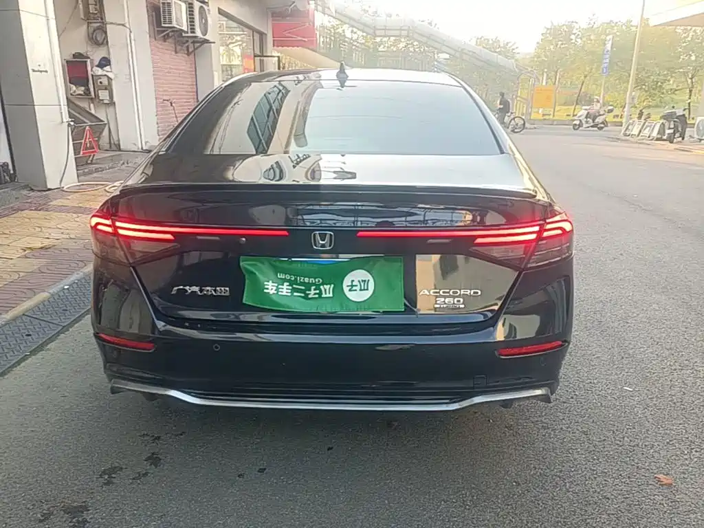 Honda Accord — миниатюра 6