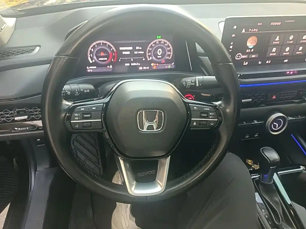 Honda Accord — миниатюра 11