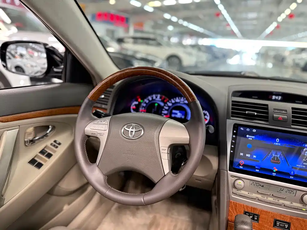 Toyota Camry 2010 200G Luxury