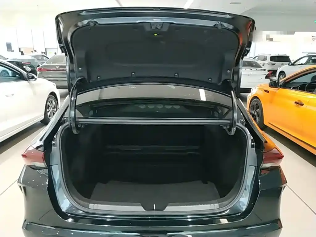GAC Motor Shadow Leopard — миниатюра 19