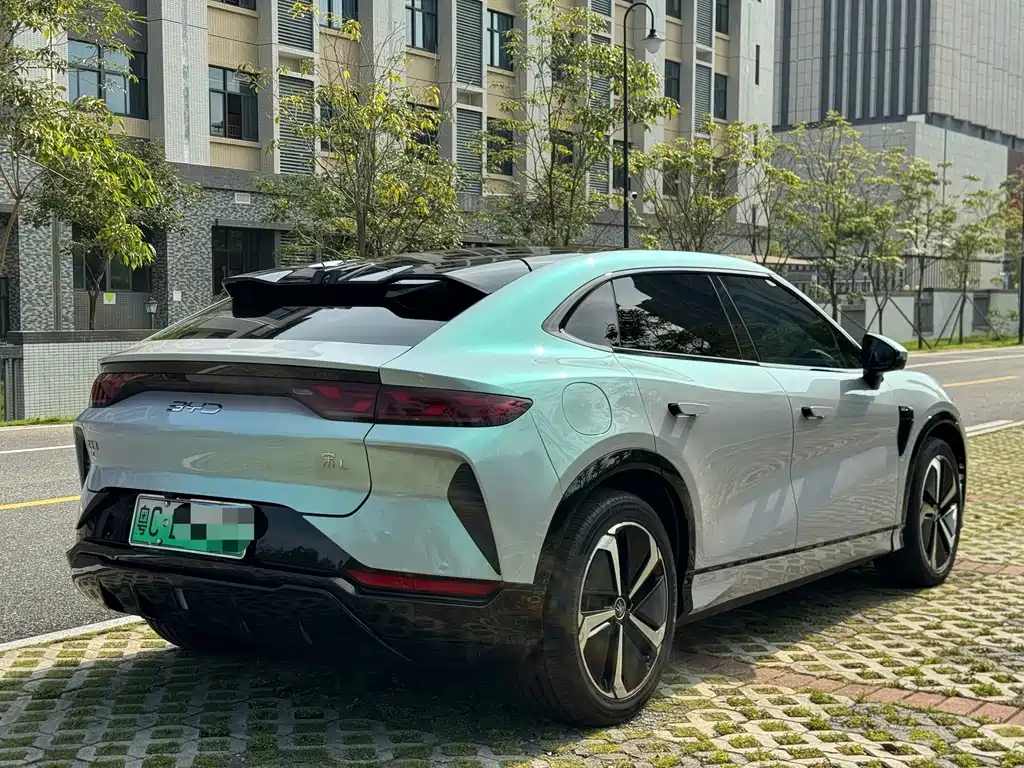 BYD L EV — миниатюра 9