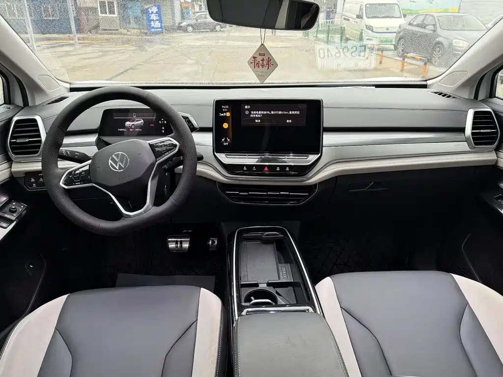 VOLKSWAGEN ID.6 CROZZ