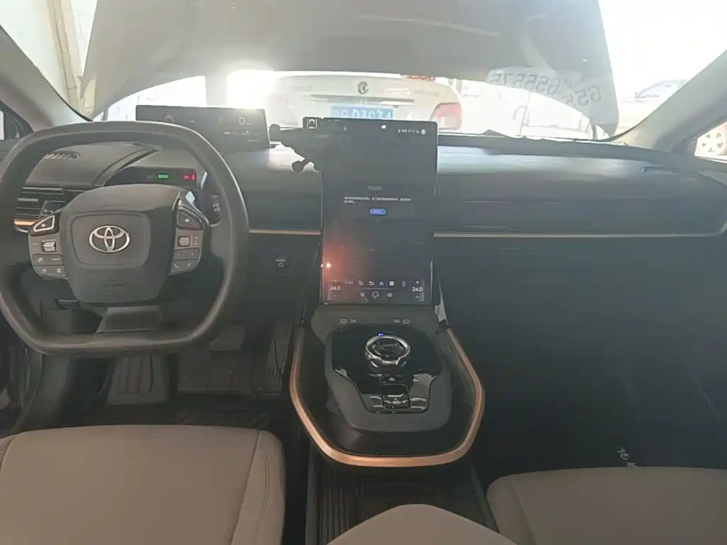 Toyota bZ3 — миниатюра 13