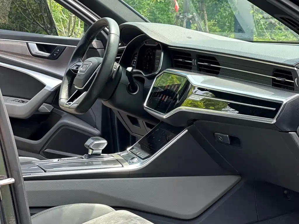 Audi A6L 2020 55 TFSI quattro Flagship