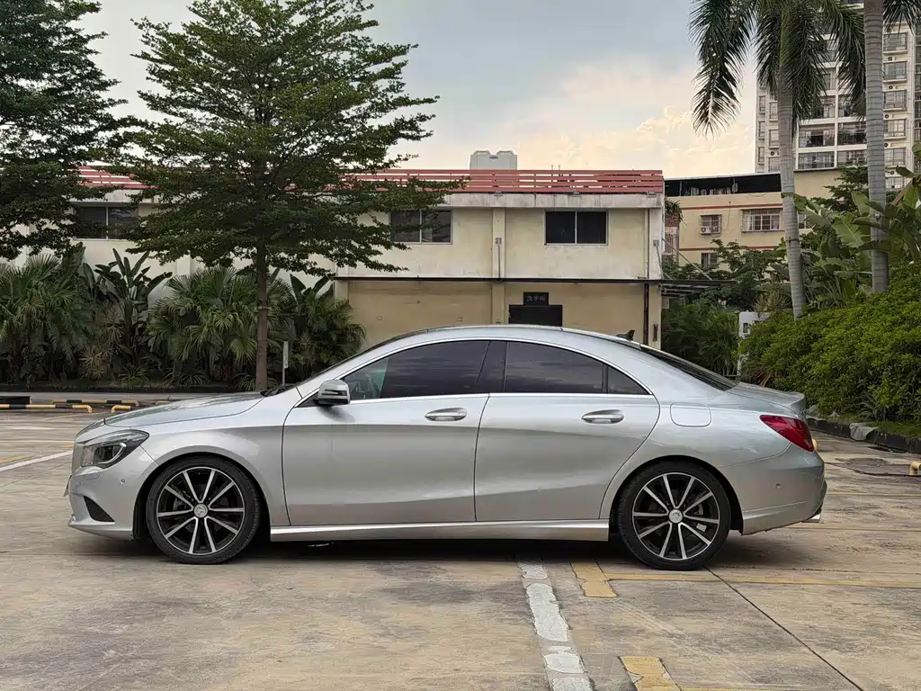 Mercedes-Benz CLA 2015 CLA 200