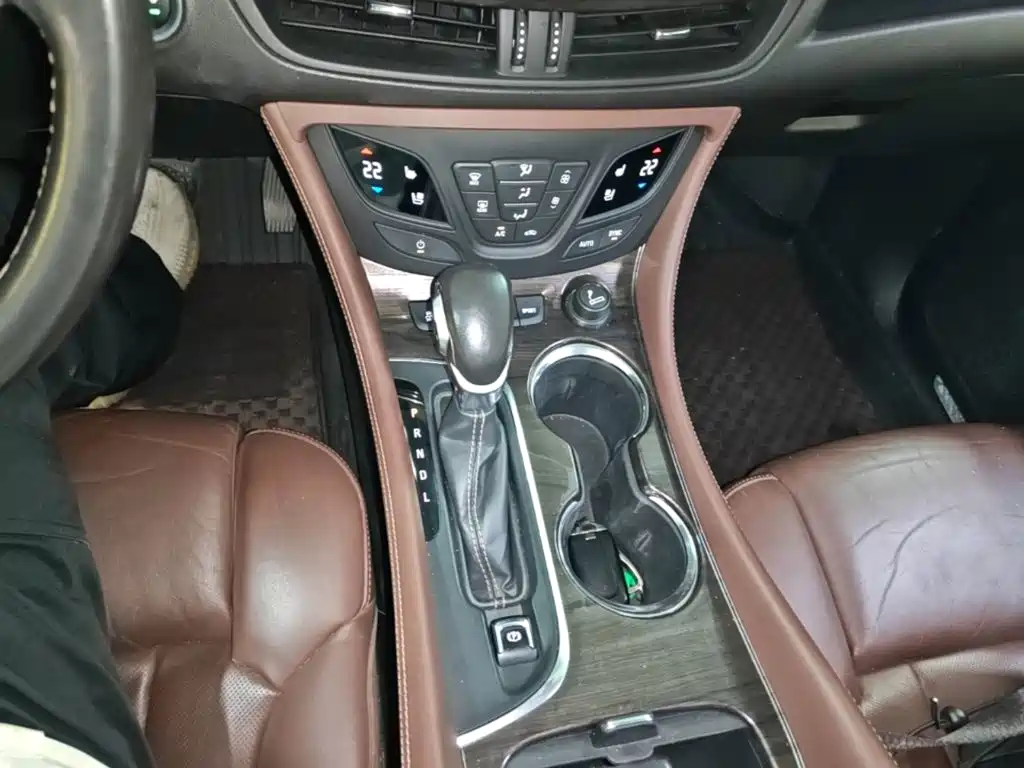 Buick Envision Plus — миниатюра 14