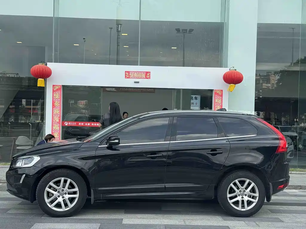 Volvo XC60 2017 T5