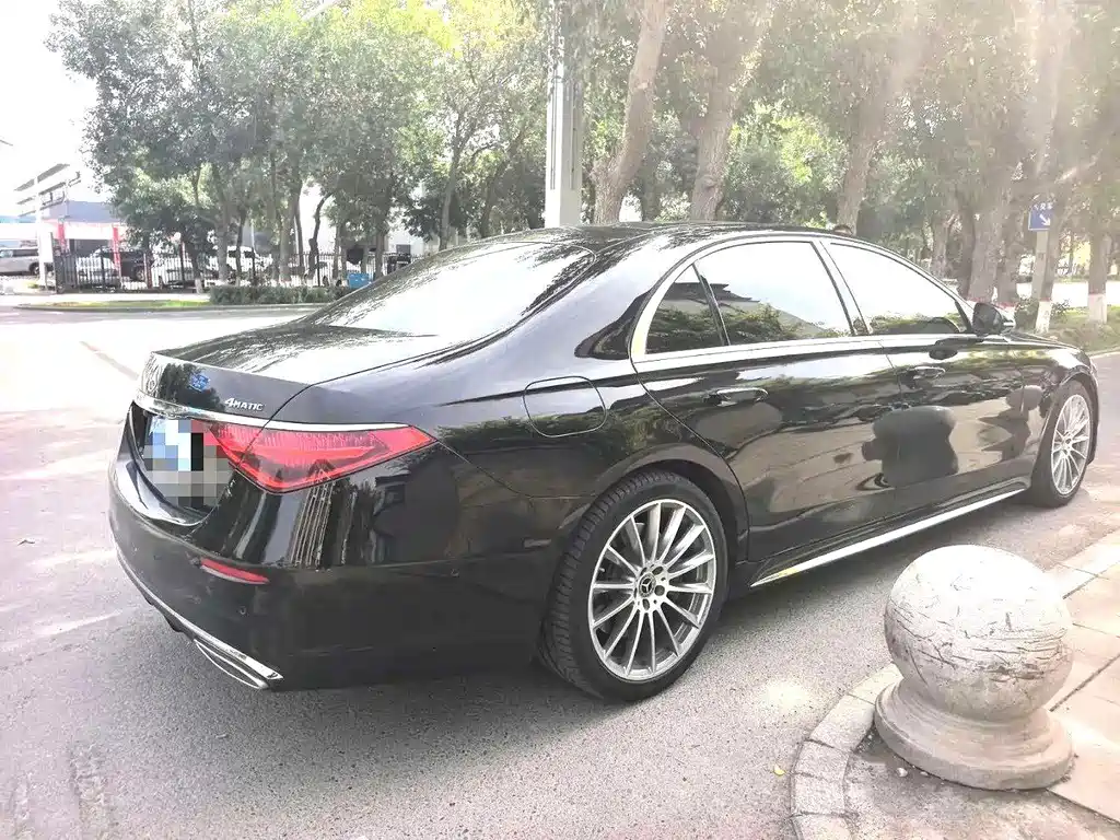 Mercedes-Benz S-Class — миниатюра 8
