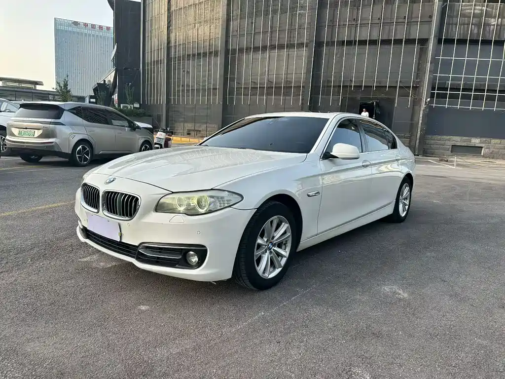 Купить BMW 5 Series