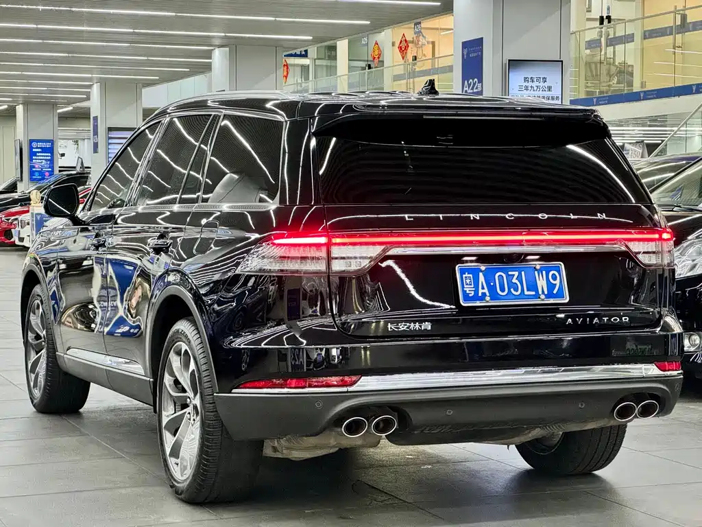 Lincoln Aviator — миниатюра 13