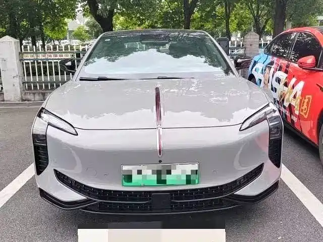 Hongqi EH7 2025 640