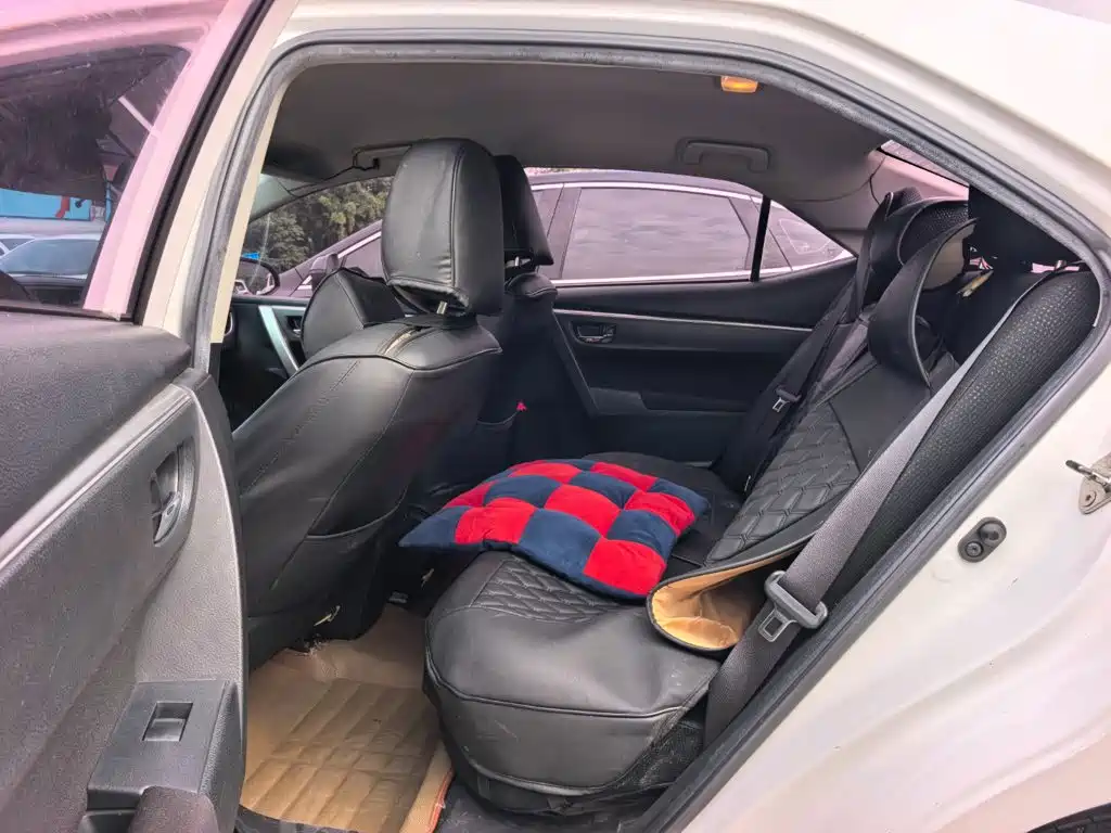 Toyota Corolla — миниатюра 9