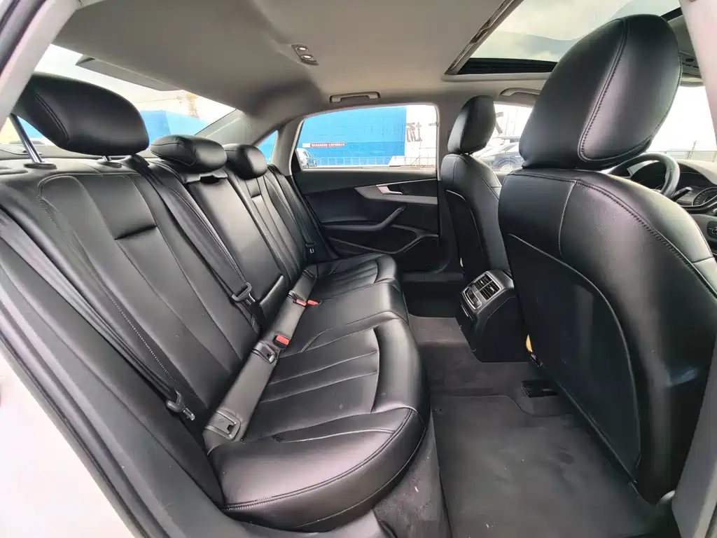Audi A4L — миниатюра 13