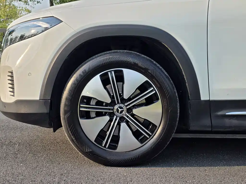 Mercedes-Benz EQB — миниатюра 23