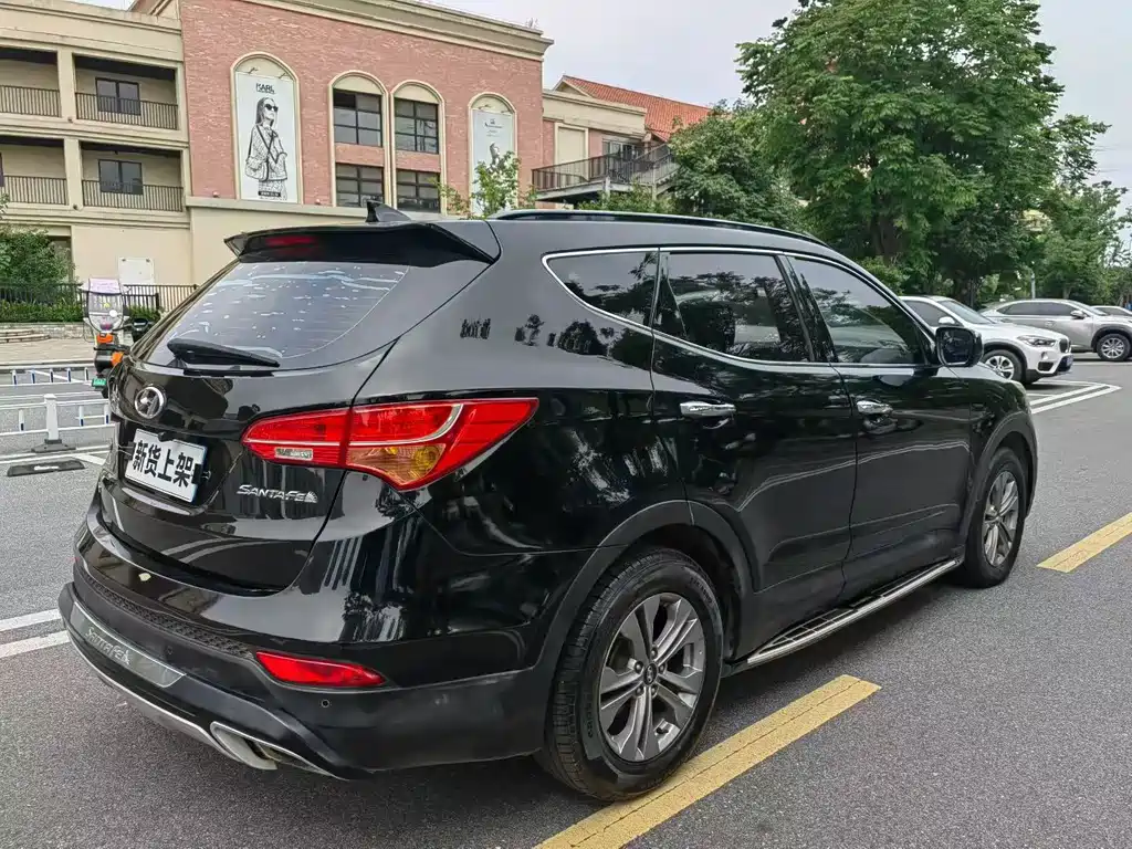 Hyundai Santa Fe 2015 2.0T AT 5 мест