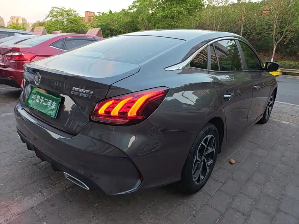 MG MG5 — миниатюра 7