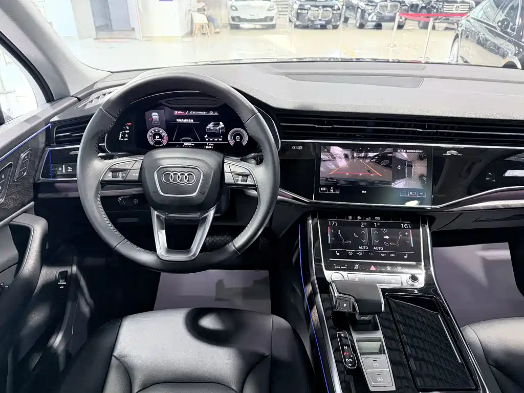 Audi Q7 — миниатюра 13