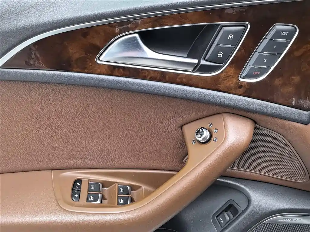 Audi A6L 2012 30 FSI Luxury