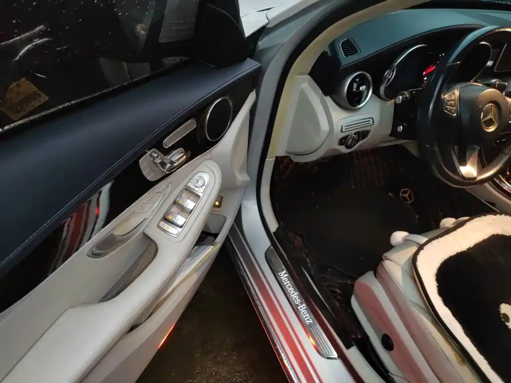 Mercedes-Benz C-Class — миниатюра 14