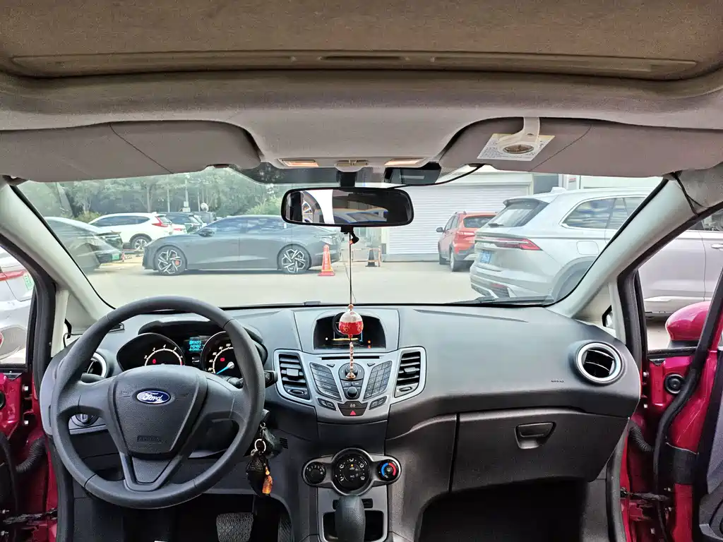 Ford Fiesta — миниатюра 9