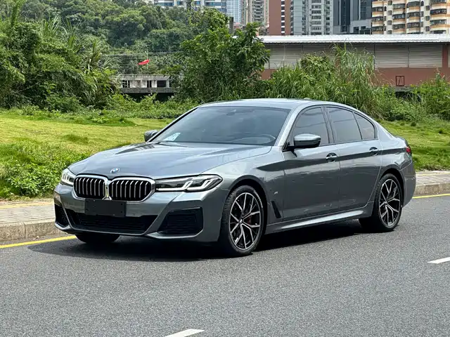BMW 5 SERIES 2023