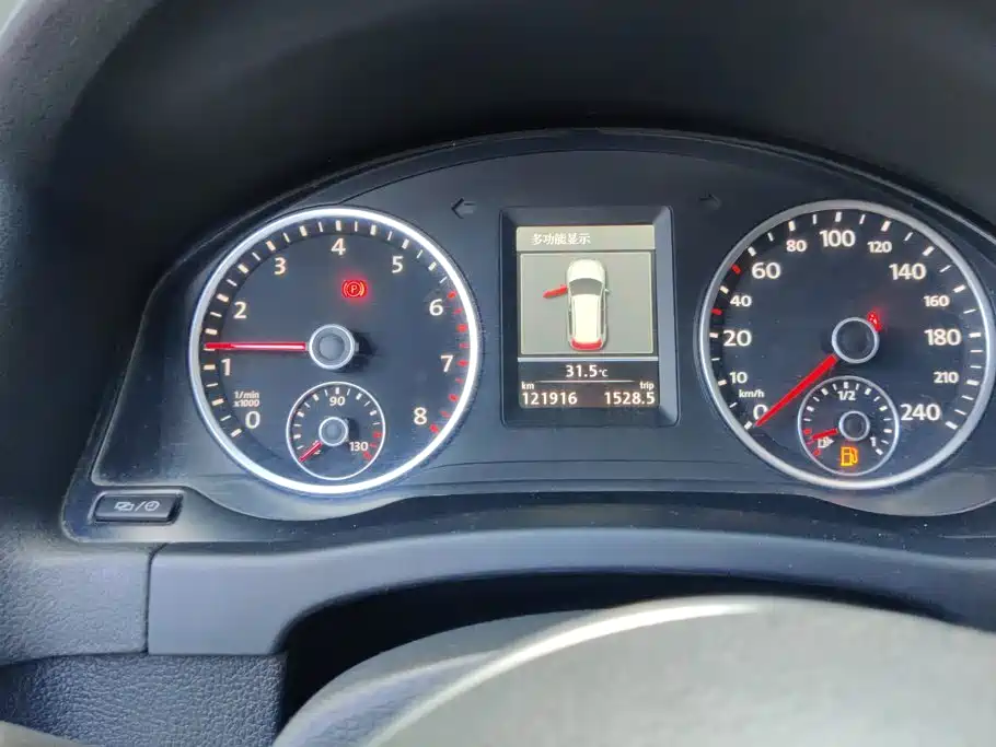 Volkswagen Tiguan — миниатюра 14