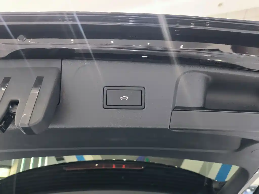 Volkswagen Teramont — миниатюра 12