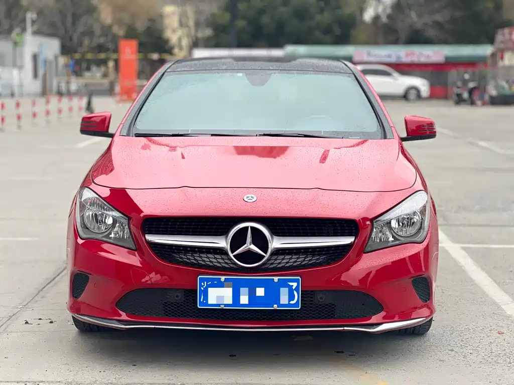 MERCEDES-BENZ CLA
