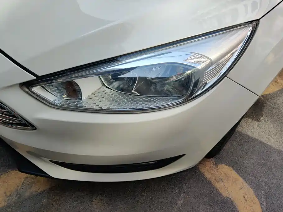 Ford Focus — миниатюра 5