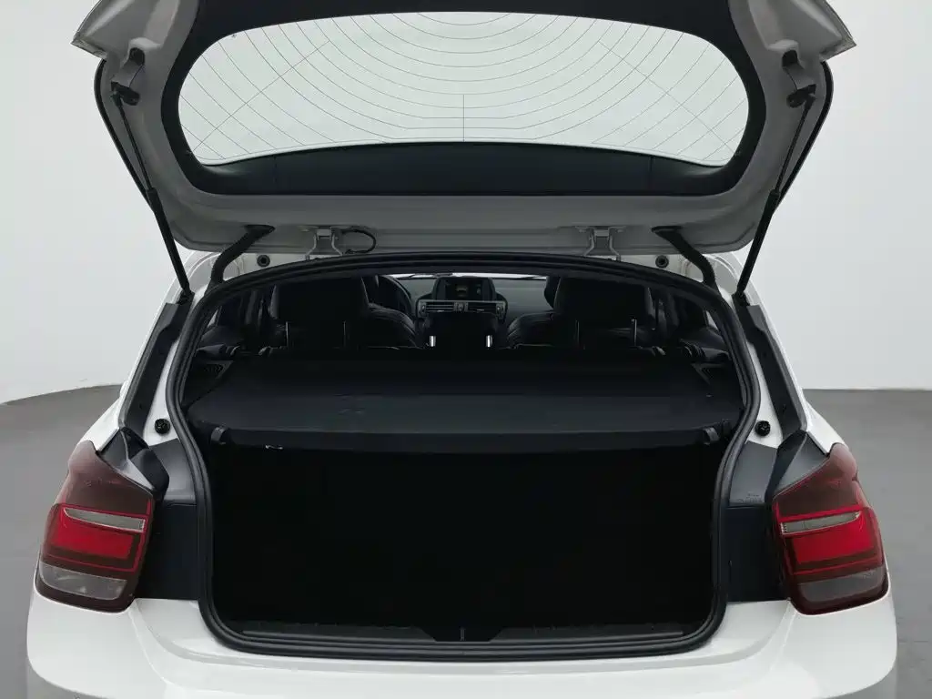 BMW 1 Series (Import) — миниатюра 16