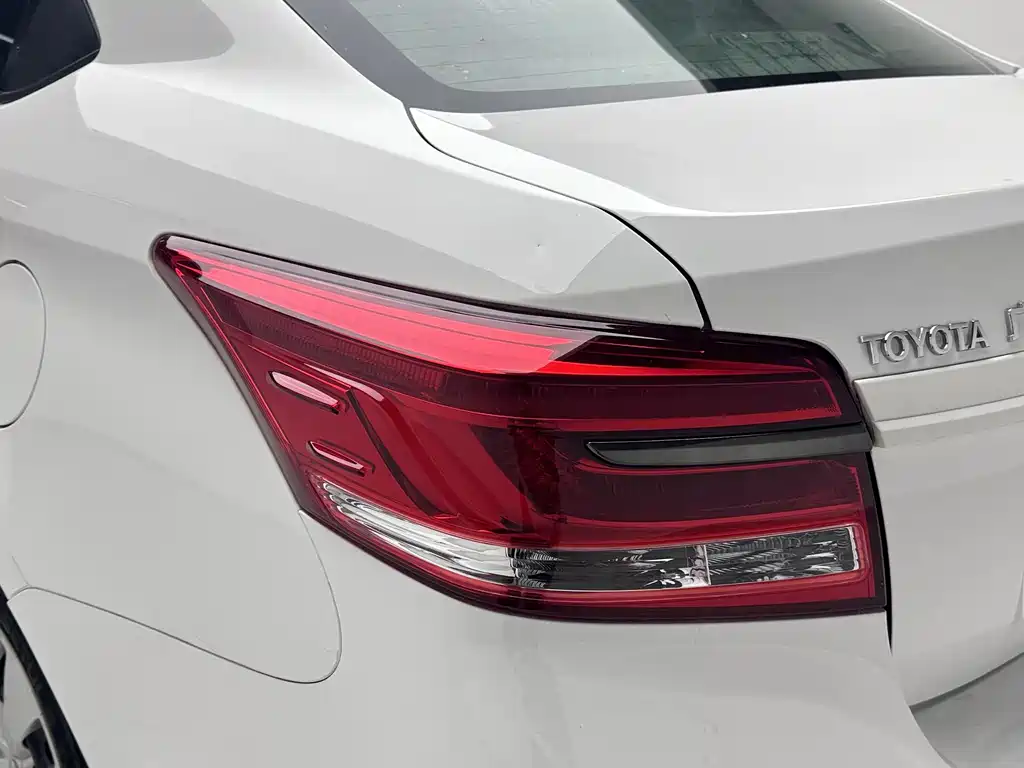 TOYOTA YARIS L TO ENJOY