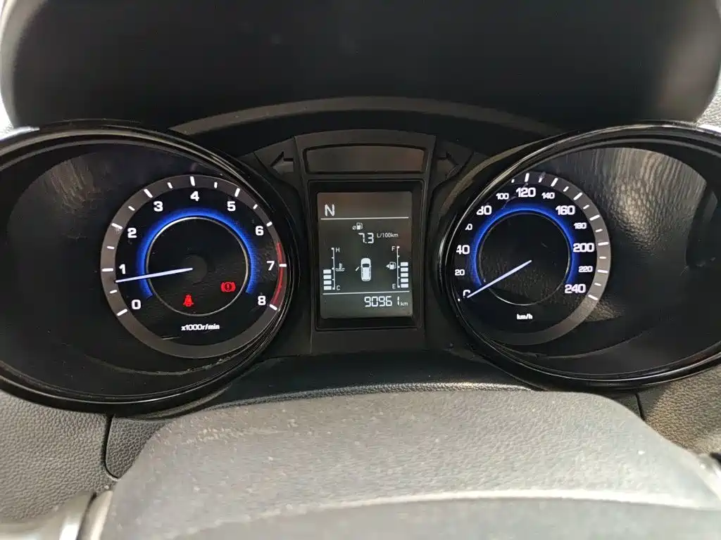 Changan CS15 — миниатюра 12