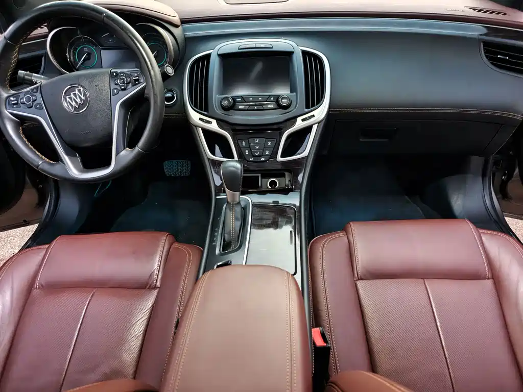 Buick LaCrosse — миниатюра 6