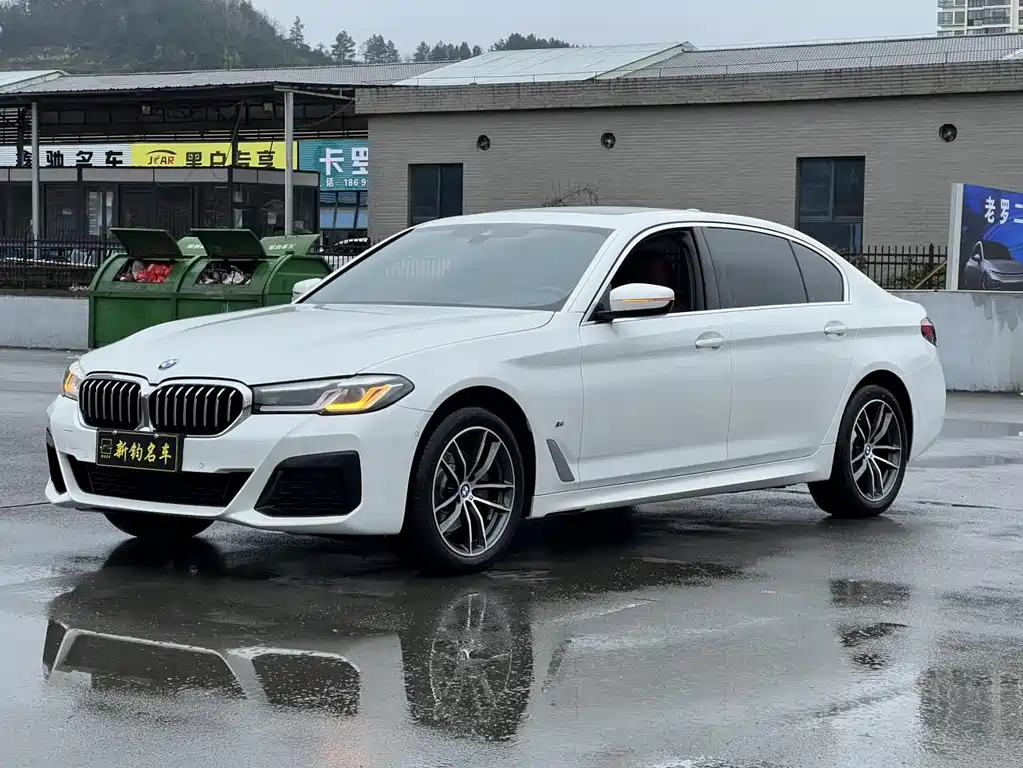 BMW 5 Series 2024