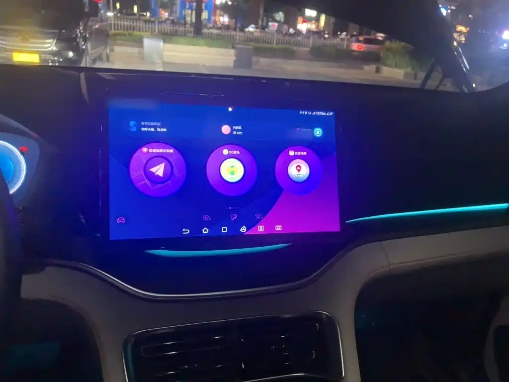 BYD PLUS New Energy — миниатюра 6