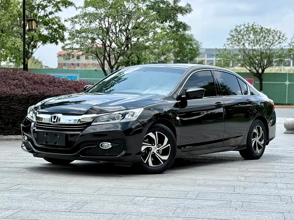 Купить Honda Accord